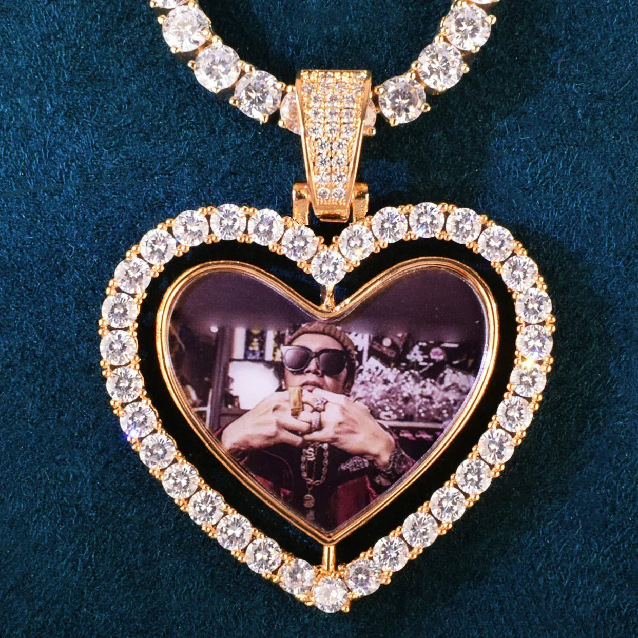 Spinning Heart Photo Pendant | DIY Custom Picture Hip Hop Unisex Necklace - CaratixJewelry