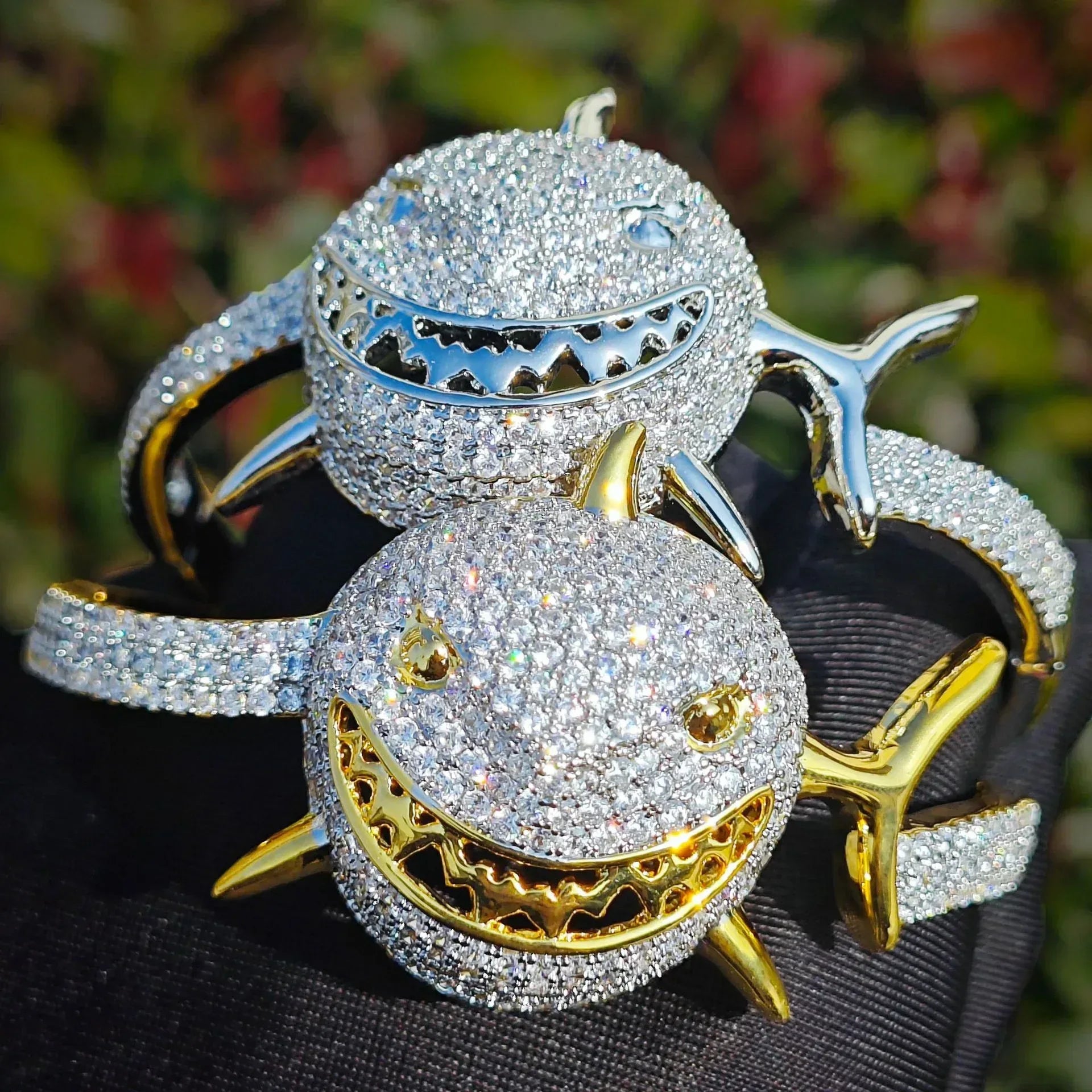 Iced Out Shark Bangle Bracelet with Copper & Zircon | Gold & Silver Open Cuff Hip Hop Jewelry for Men & Women | Caratix Jewelry - CaratixJewelry