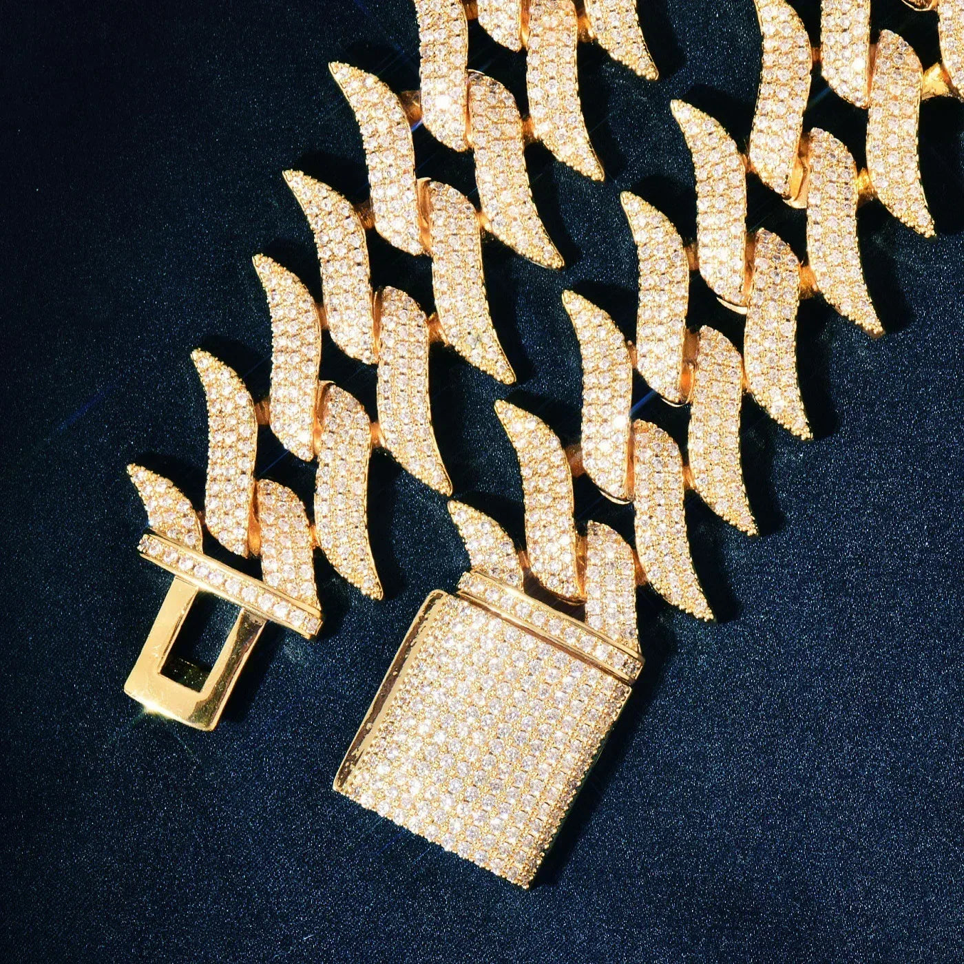Iced Out Cuban Chain Bracelet with Copper & Zircon - CaratixJewelry