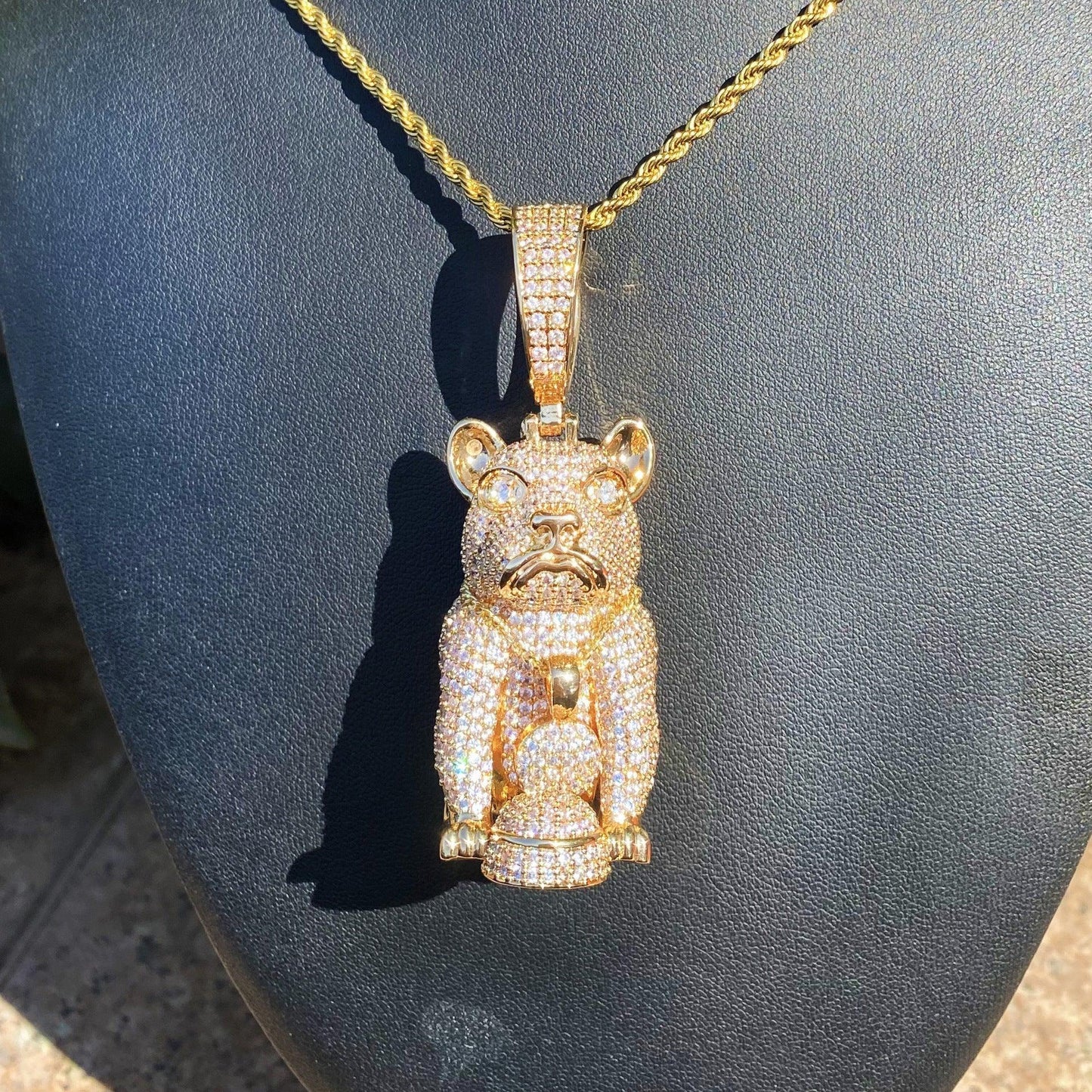 Men's & Women's Bulldog Necklace | Premium Copper CZ High-End Animal Jewelry - CaratixJewelry