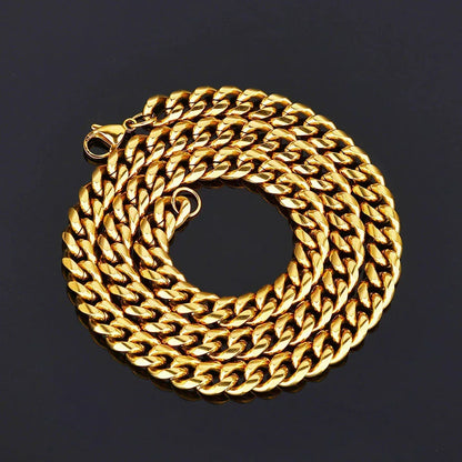 Rounded Cuban Chain Necklace with Lobster Clasp 18K Gold Plated for Men | Caratix Jewelry - CaratixJewelry