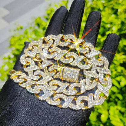 T-Shaped Zircon Necklace with Copper Setting | Unisex Street Style Jewelry – Caratix Jewelry - CaratixJewelry