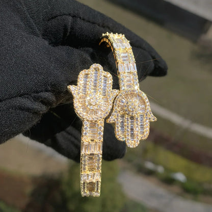 Palm Hand Bracelet with Copper & Zircon | Gold Plated Hip Hop Jewelry | Caratix Jewelry - CaratixJewelry
