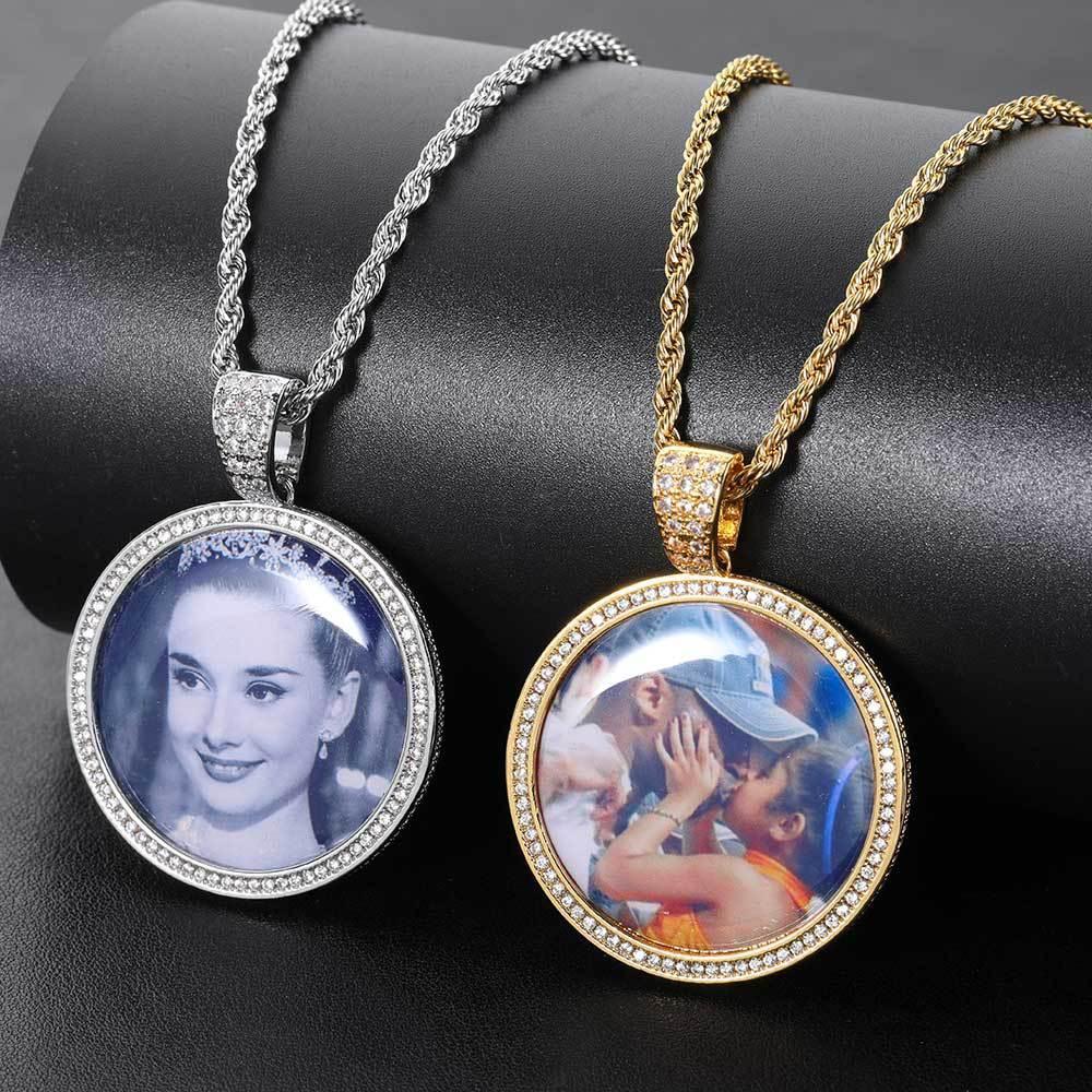 Round Photo Pendant Necklace with Zircon and Memory Frame | Trendy Hip Hop Jewelry | Caratix Jewelry - CaratixJewelry