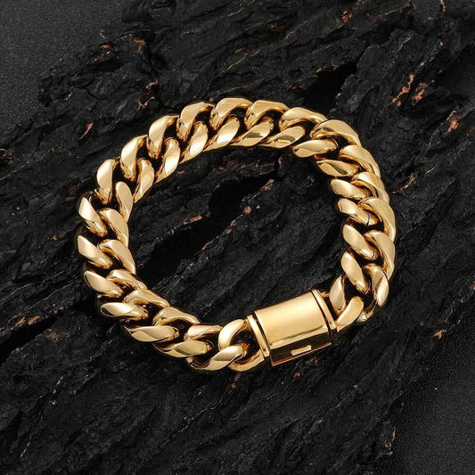 Cuban Link Bracelet with Flip Clasp for Men | Caratix Jewelry - CaratixJewelry