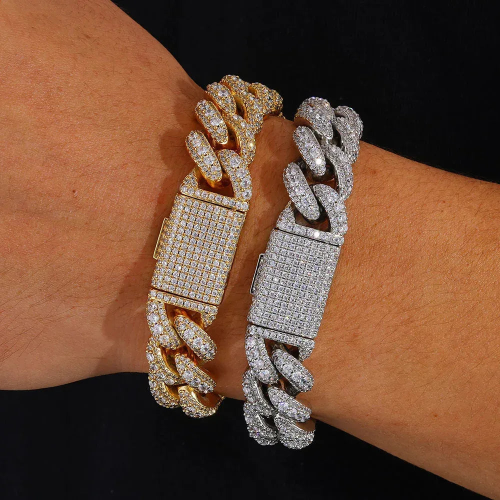 Bubble Iced-Out Cuban Link Bracelet with Zircon Stones - CaratixJewelry