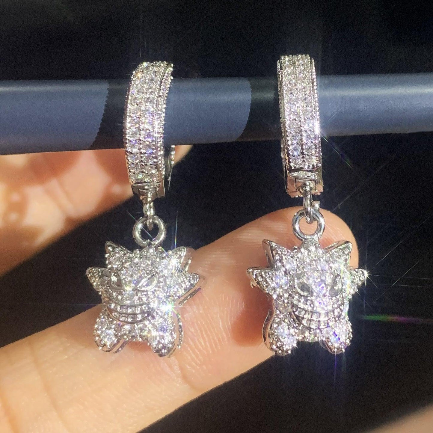 Trendy Earrings and Ear Studs | Fashionable Ear Jewelry for Women | Caratix Jewelry - CaratixJewelry