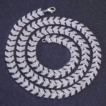Custom Iced Out Fishbone Link Chain for Rapper | High-End Jewelry | Caratix - CaratixJewelry
