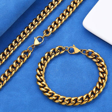 Rounded Cuban Link Stainless Steel Necklace with Lobster Clasp Gold Chain Rapper Style for Men | Caratix Jewelry - CaratixJewelry
