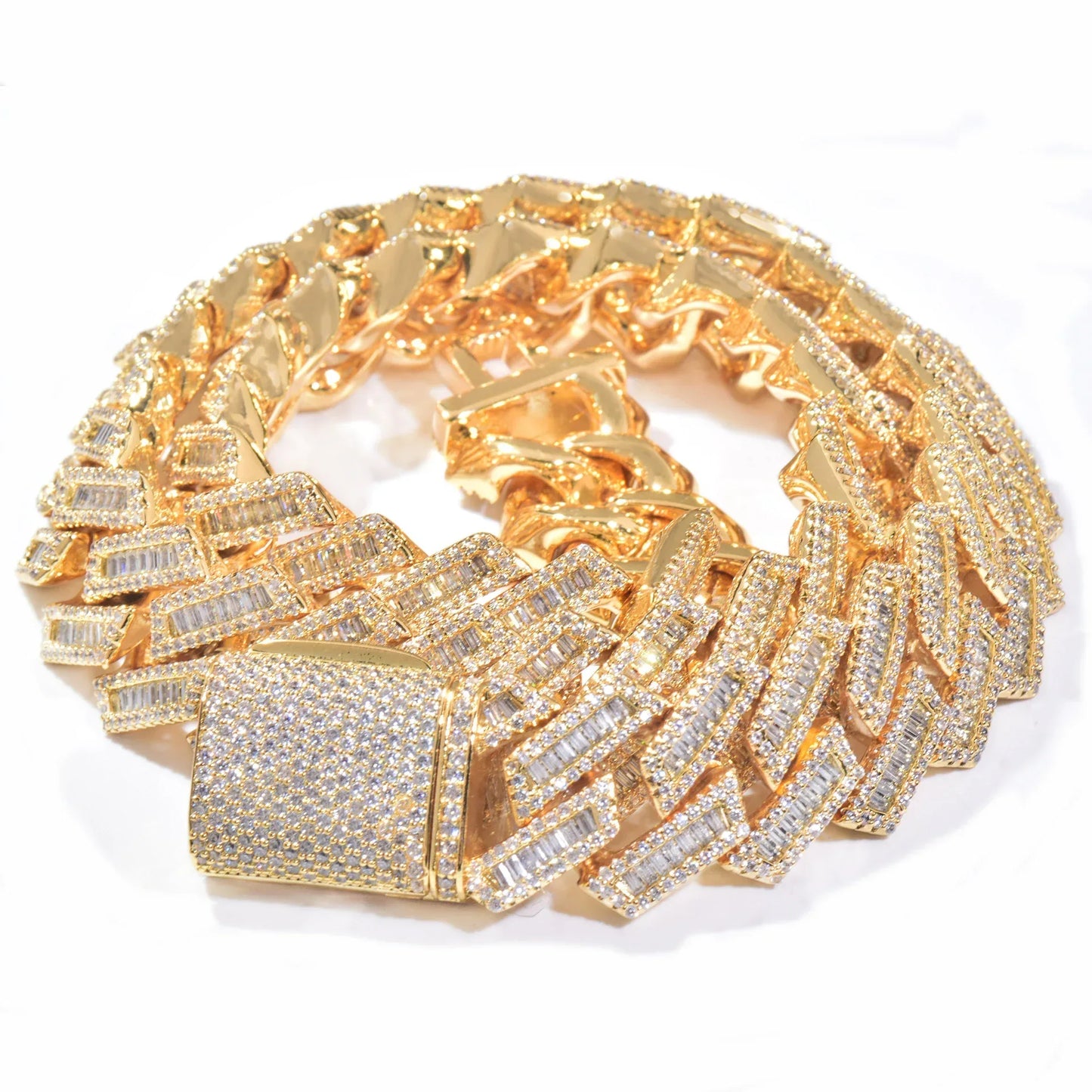 Iced Out Cuban Link Necklace with Full Zircon Stones and Copper Setting | Men’s Fashion Jewelry – Caratix Jewelry - CaratixJewelry