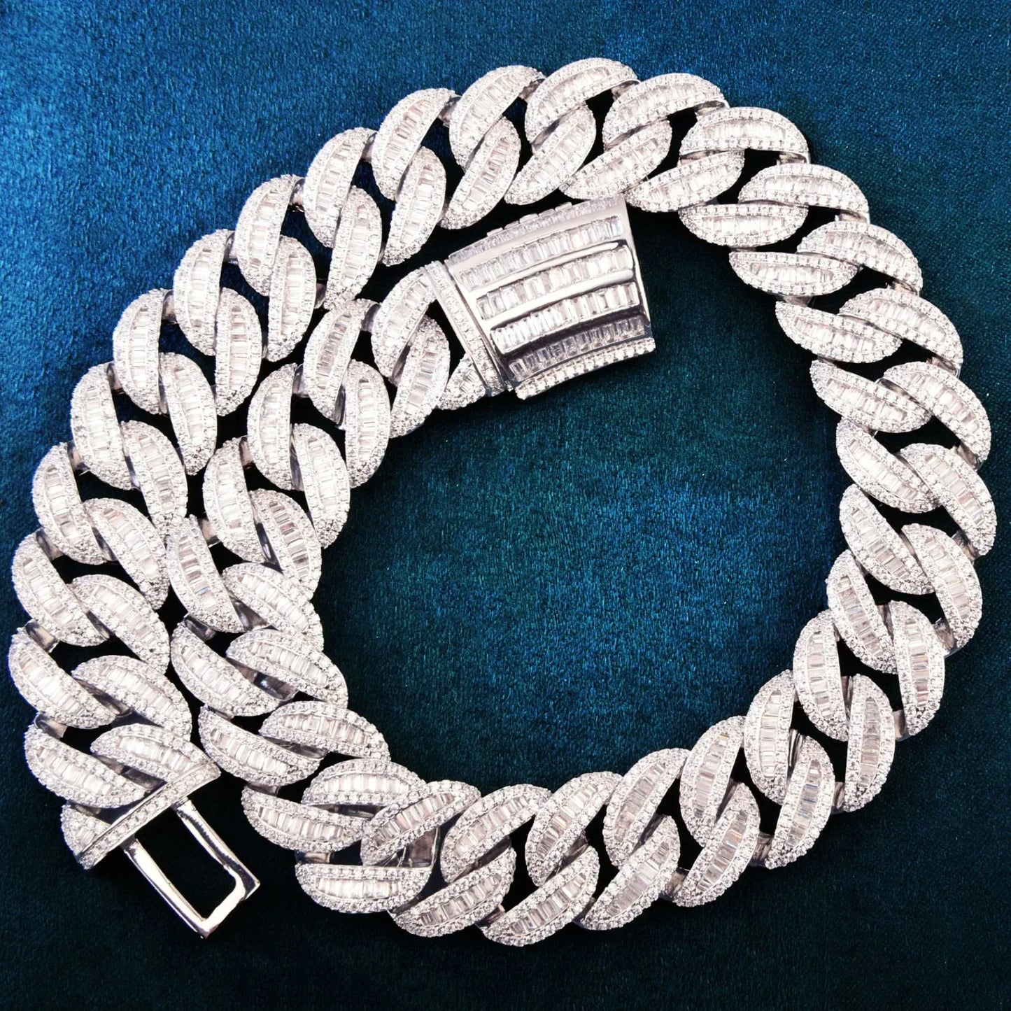 20mm Half Curved Step Cut Cuban Chain with Copper & Zircon - CaratixJewelry