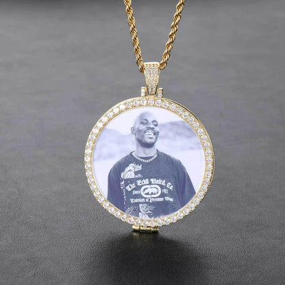 Hip Hop Flip-Top Round Photo Frame Pendant Necklace with Copper Frame and Zircon Stones | Customizable Jewelry | Caratix Jewelry - CaratixJewelry