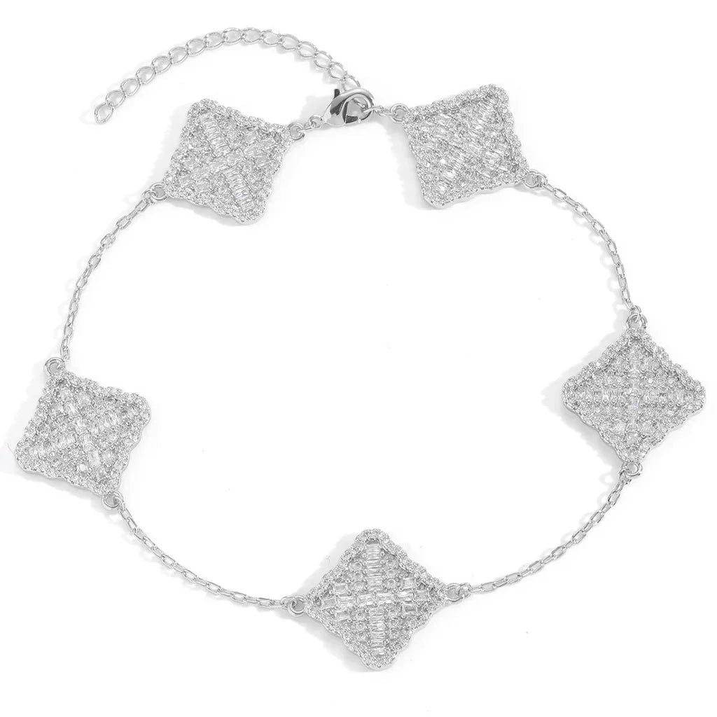 Luxury Gold Lucky Clover Bracelet | Summer Women's Dainty Bling Jewelry | Caratix - CaratixJewelry