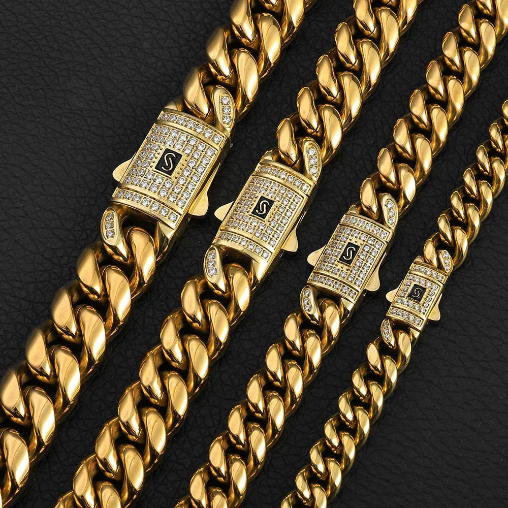 Clasp Stainless Steel Cuban Chain Necklace Polished Finish for Men | Caratix Jewelry - CaratixJewelry