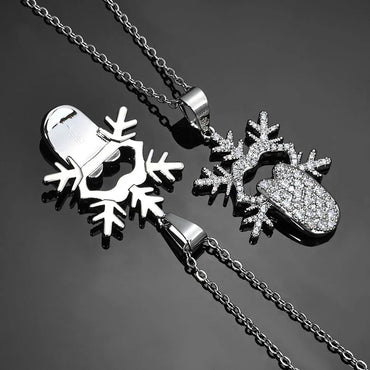 Snowflake Tongue Pendant Necklace Zircon Hip Hop Jewelry | Caratix Jewelry - CaratixJewelry