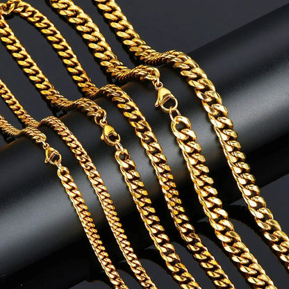 Rounded Cuban Chain Necklace with Lobster Clasp 18K Gold Plated for Men | Caratix Jewelry - CaratixJewelry