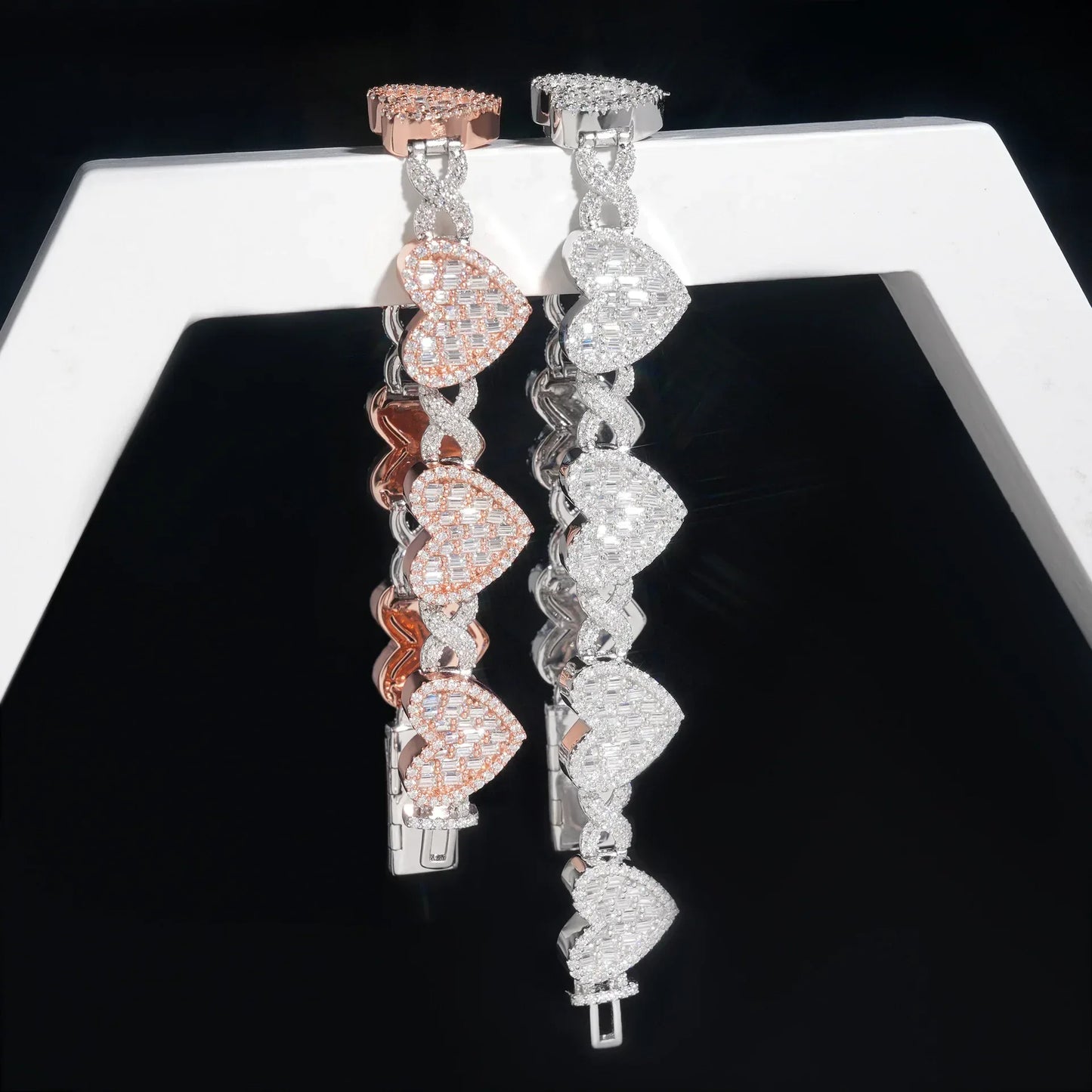 Heart Moissanite Cuban Link Bracelet – S925 Sterling Silver Iced-Out Hip Hop Streetwear Jewelry - CaratixJewelry