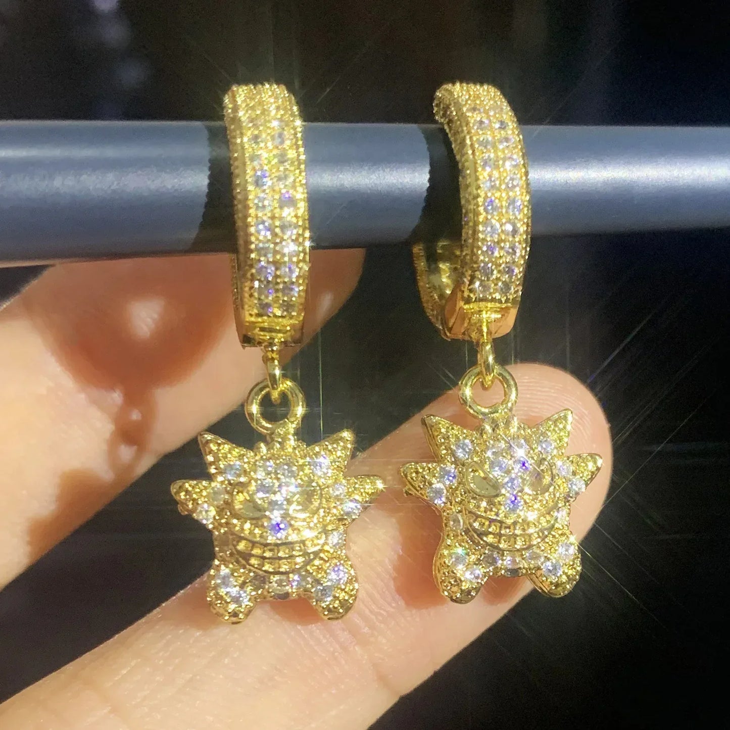 Trendy Earrings and Ear Studs | Fashionable Ear Jewelry for Women | Caratix Jewelry - CaratixJewelry