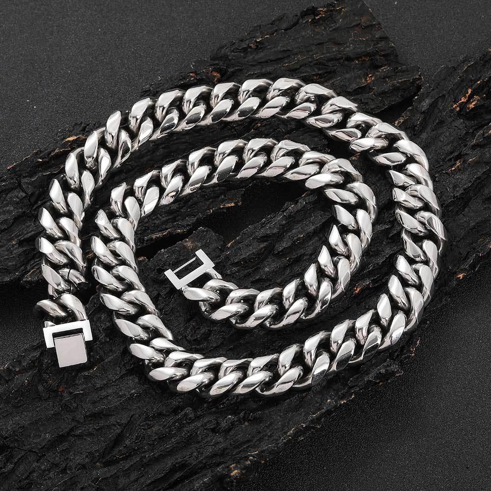 Stainless Steel Cuban Chain Necklace with Jewelry Clasp Titanium Steel for Men | Caratix Jewelry - CaratixJewelry