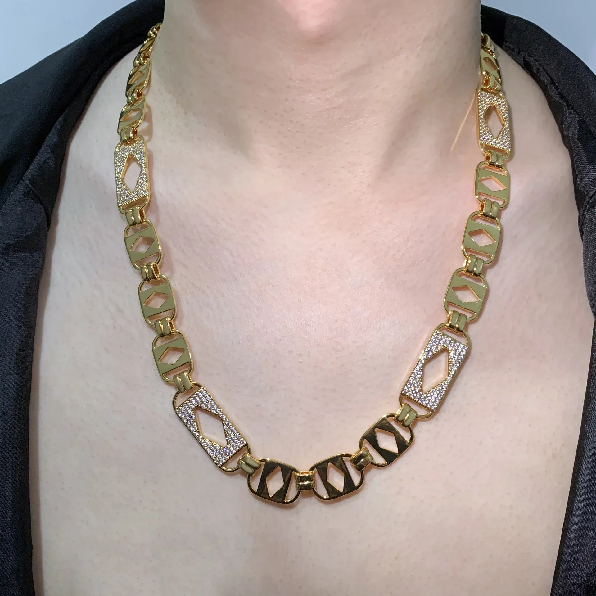 14mm Shaped Cuban Chain Necklace - CaratixJewelry