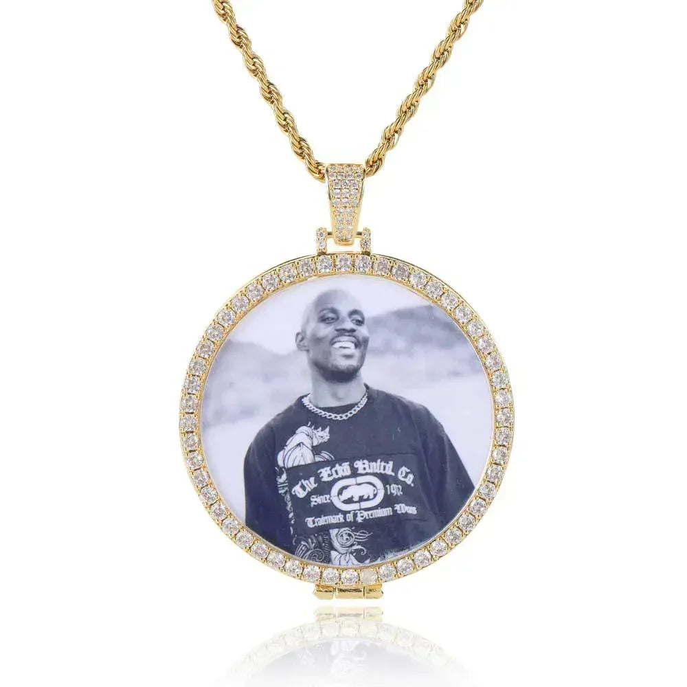 Hip Hop Flip-Top Round Photo Frame Pendant Necklace with Copper Frame and Zircon Stones | Customizable Jewelry | Caratix Jewelry - CaratixJewelry