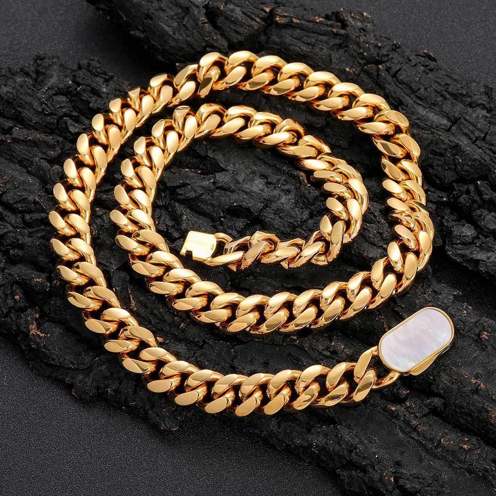 Cuban Chain Necklace with Shell Clasp and 18K Gold Plating for Men | Titanium Steel and Stainless Steel | Caratix Jewelry - CaratixJewelry