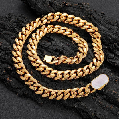 Cuban Chain Necklace with Shell Clasp and 18K Gold Plating for Men | Titanium Steel and Stainless Steel | Caratix Jewelry - CaratixJewelry