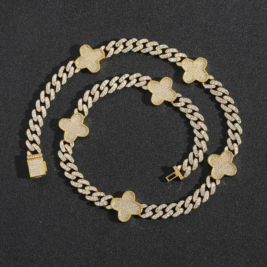 Minimalist Micro-Pavé Clover Necklace | Women's High-End Hip Hop Bling Choker | Caratix - CaratixJewelry
