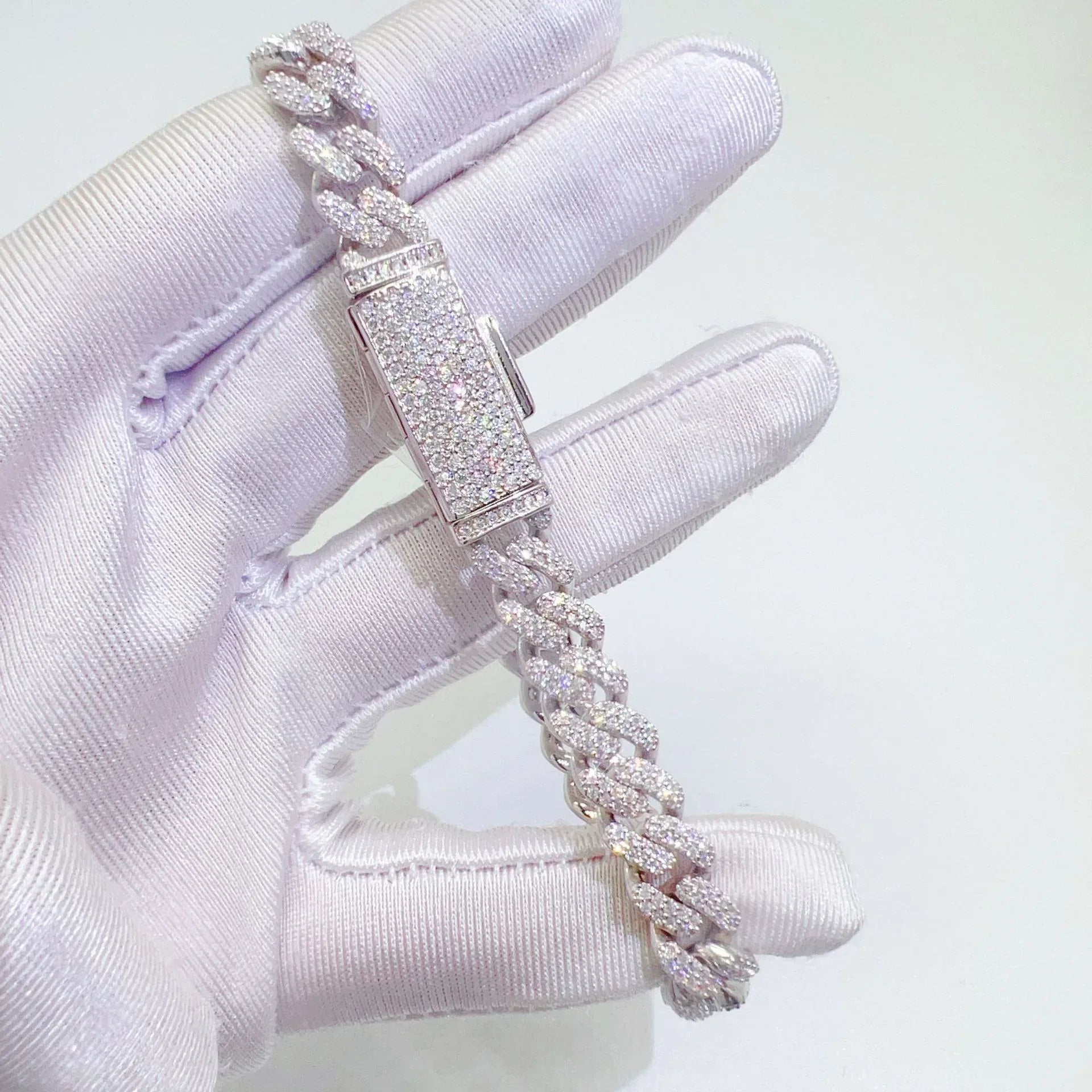 8mm Double-Row Moissanite Cuban Link Chain – S925 Sterling Silver Iced-Out Hip Hop Streetwear Necklace - CaratixJewelry