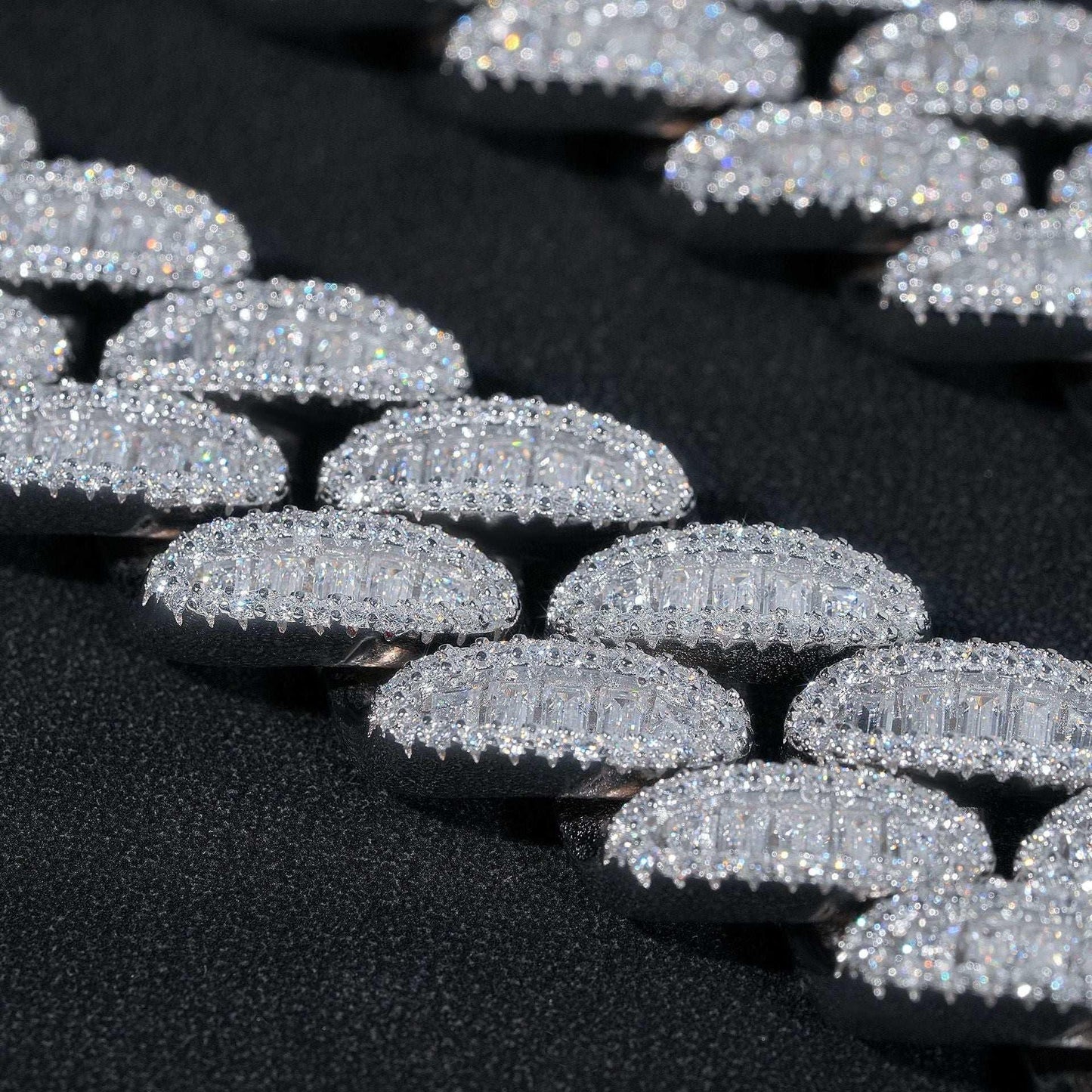 20mm D-Color Moissanite Oval Cuban Link | S925 Silver Men’s Iced Out Chain - CaratixJewelry