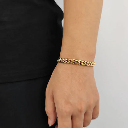 Cuban Link Bracelet with Flip Clasp for Men | Caratix Jewelry - CaratixJewelry