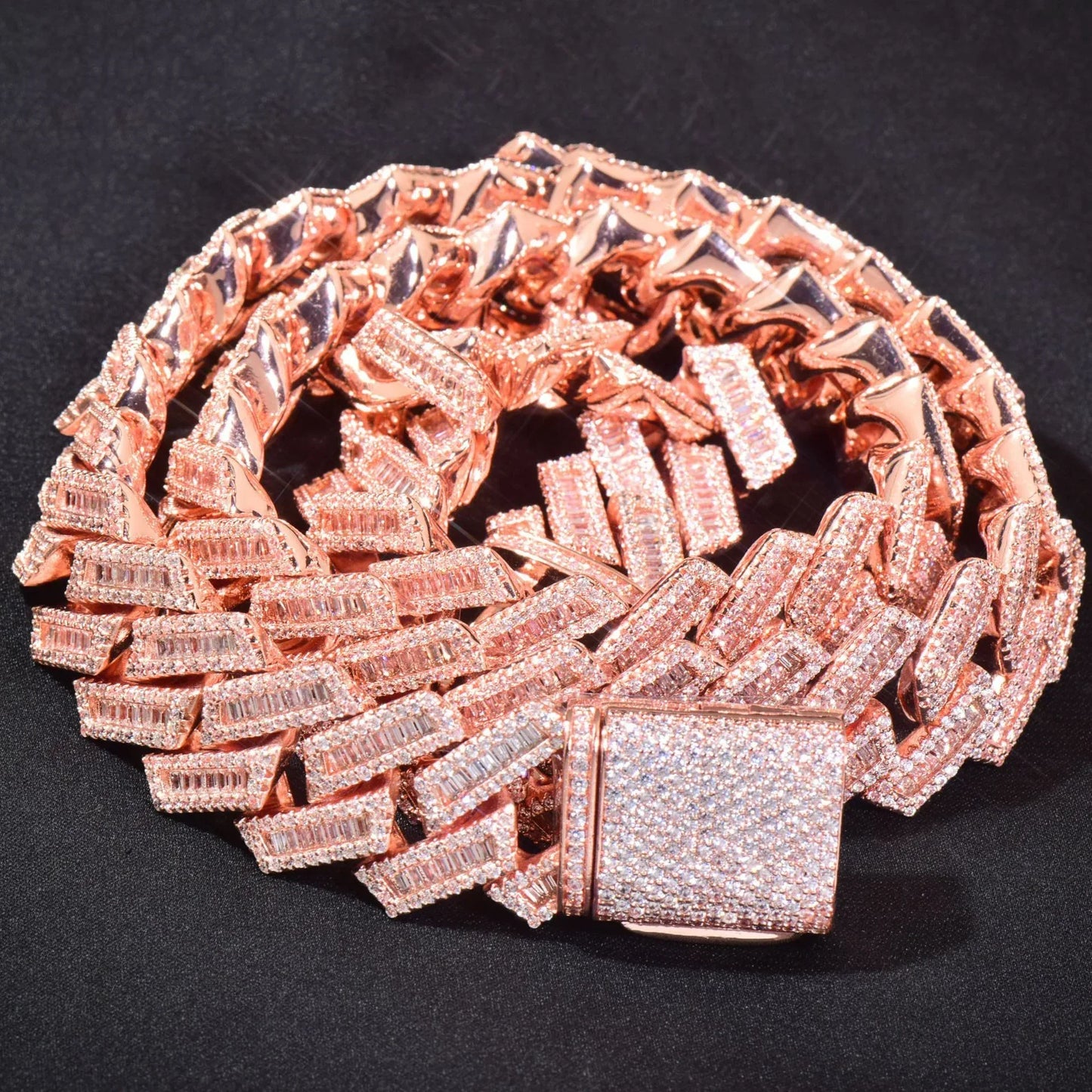 Iced Out Cuban Link Necklace with Full Zircon Stones and Copper Setting | Men’s Fashion Jewelry – Caratix Jewelry - CaratixJewelry