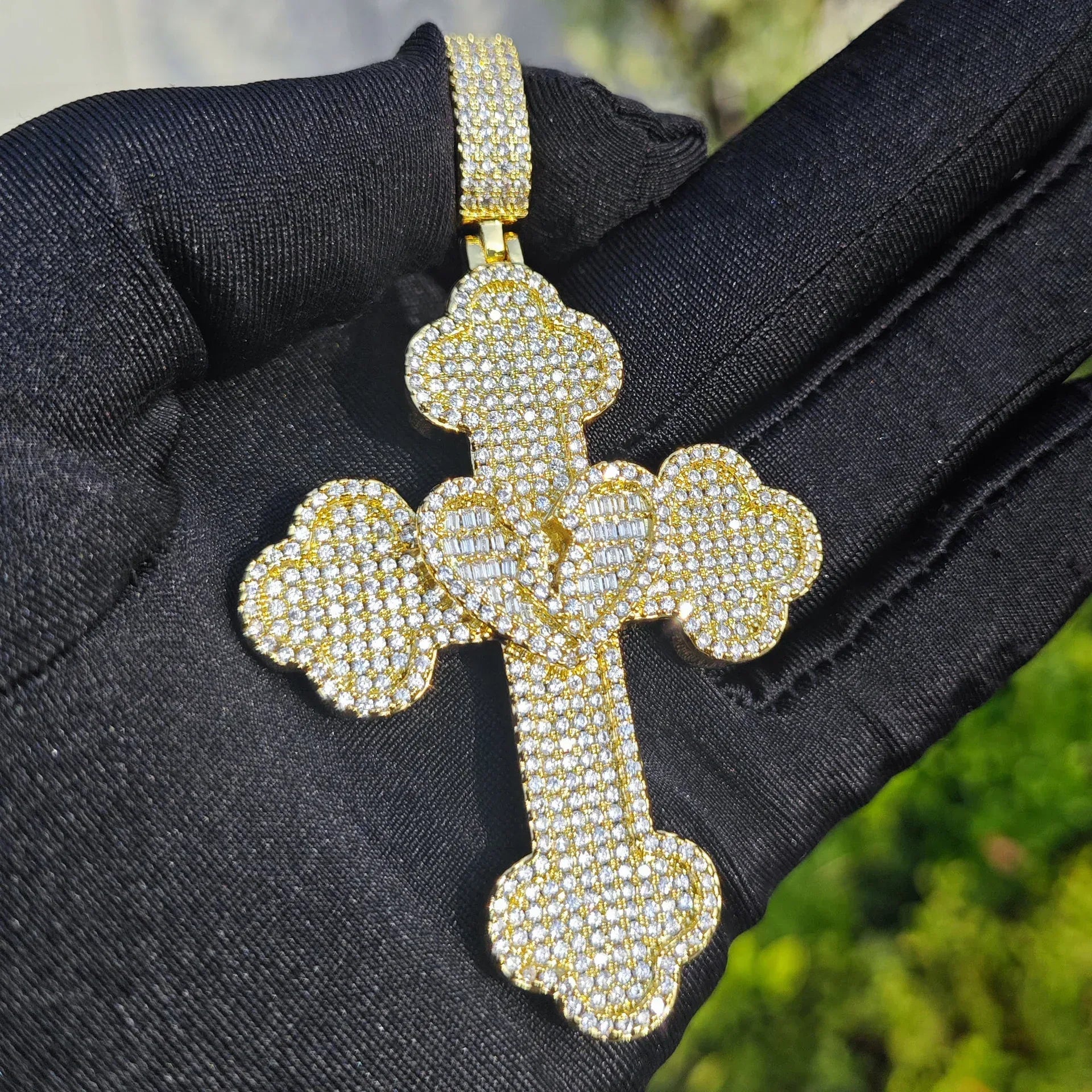 Broken Heart Cross Pendant Necklace – Hip Hop CZ Trendy - CaratixJewelry