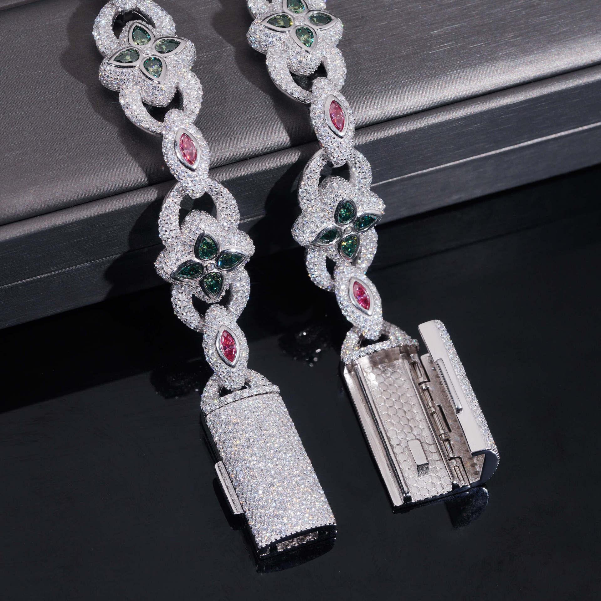 20mm Four-Leaf Clover Moissanite Cuban Link Bracelet – S925 Sterling Silver Iced-Out Hip Hop Streetwear Jewelry - CaratixJewelry