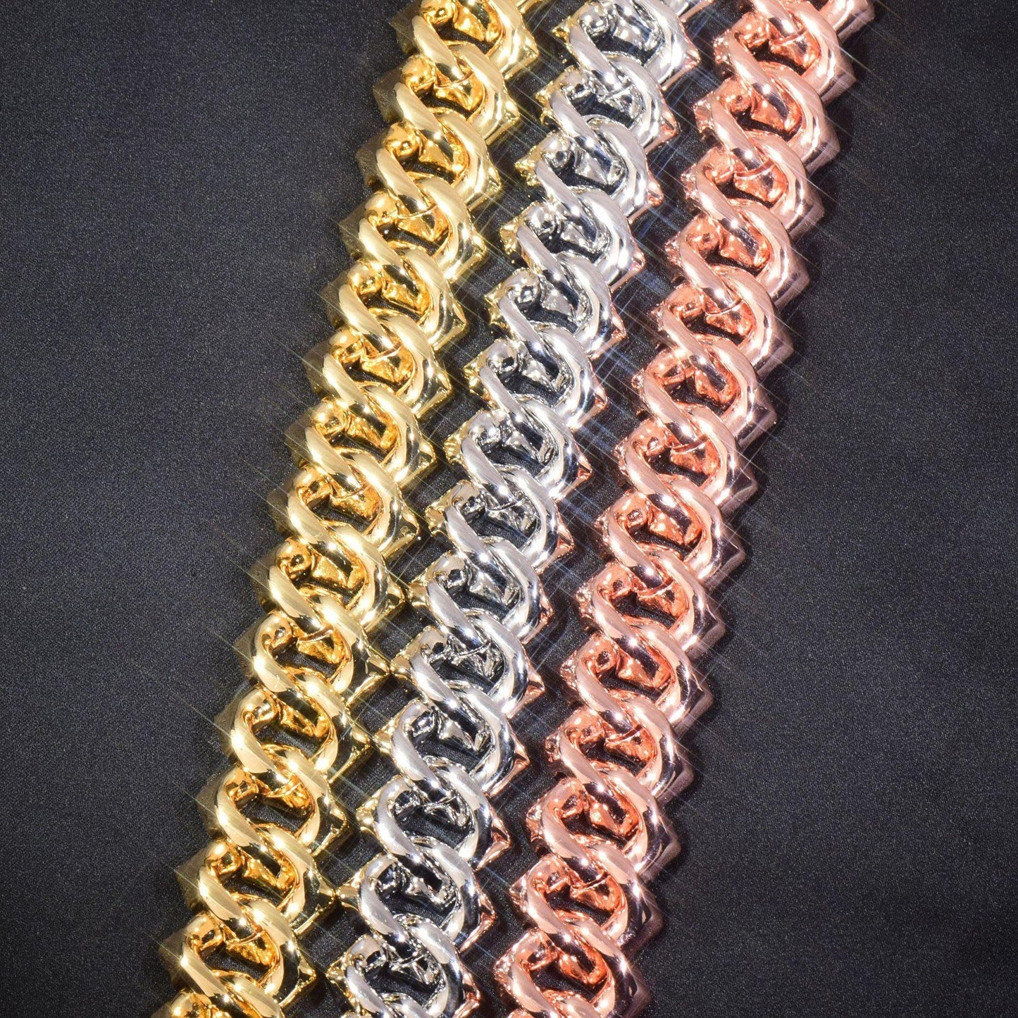 Iced Out Cuban Link Necklace with Full Zircon Stones and Copper Setting | Men’s Fashion Jewelry – Caratix Jewelry - CaratixJewelry