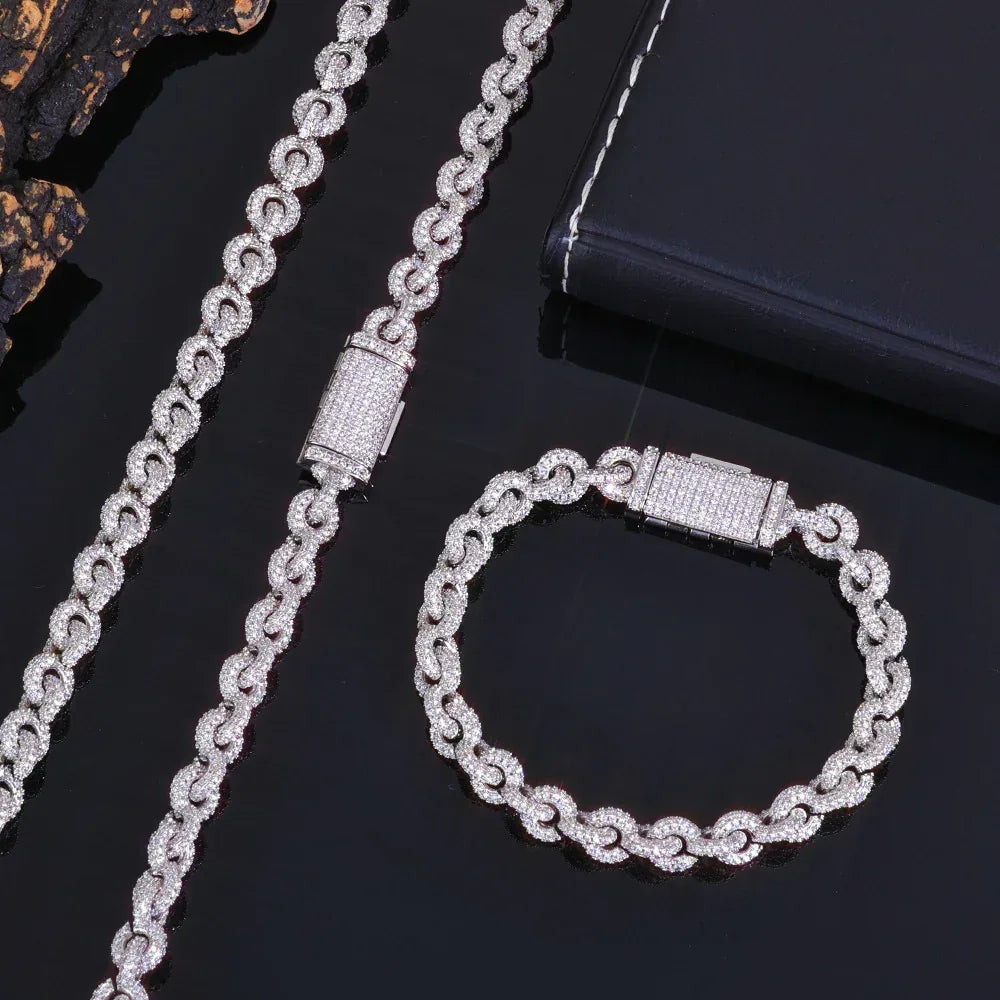 Custom 8mm O-Link Necklace with Fold-over Clasp | Premium Gold Chain for Rapper | Caratix - CaratixJewelry