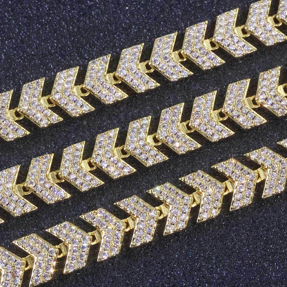 Custom Iced Out Fishbone Link Chain for Rapper | High-End Jewelry | Caratix - CaratixJewelry