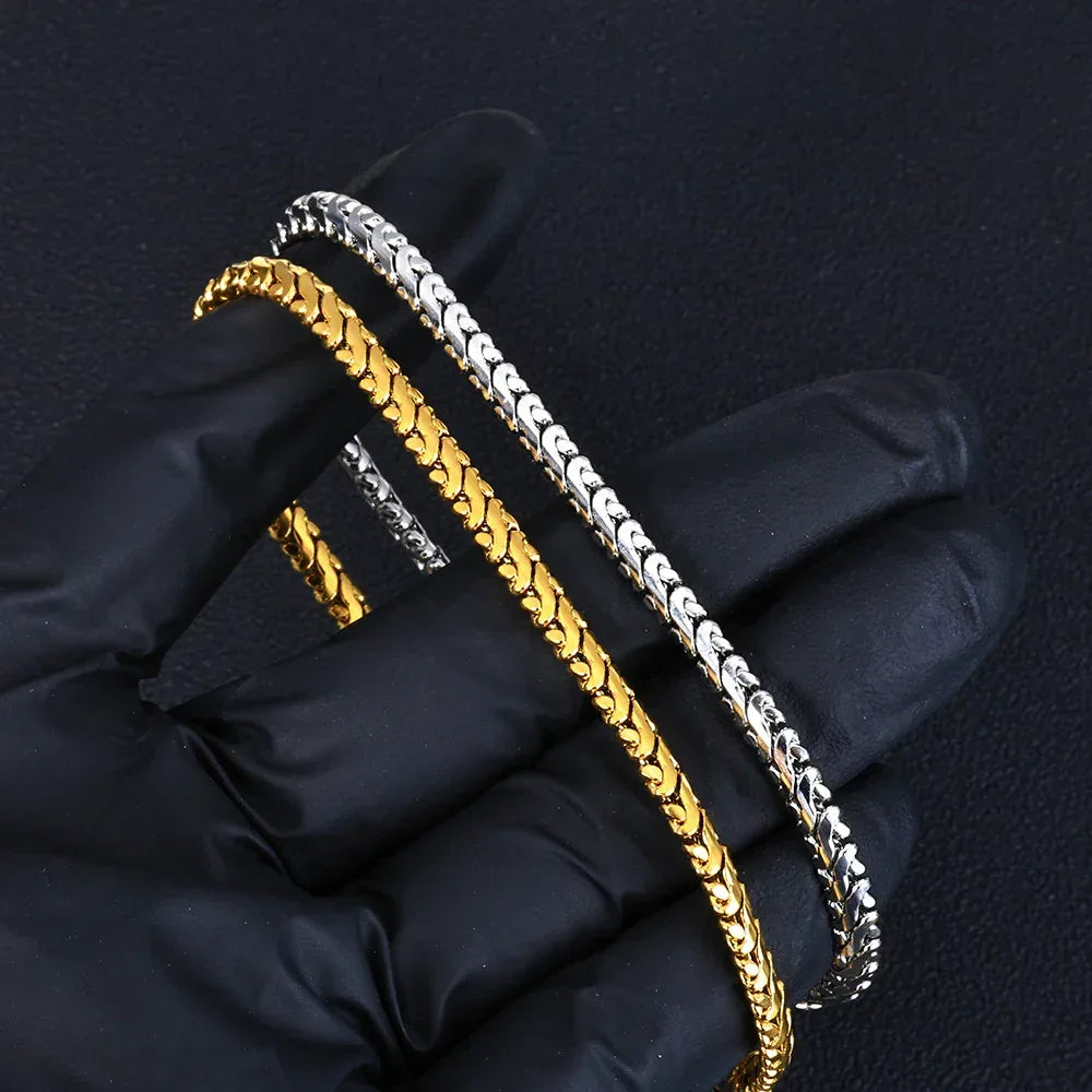 Custom 4mm Slim Stainless Steel Bracelet | Classic Silver Chain Style for Men | Caratix - CaratixJewelry