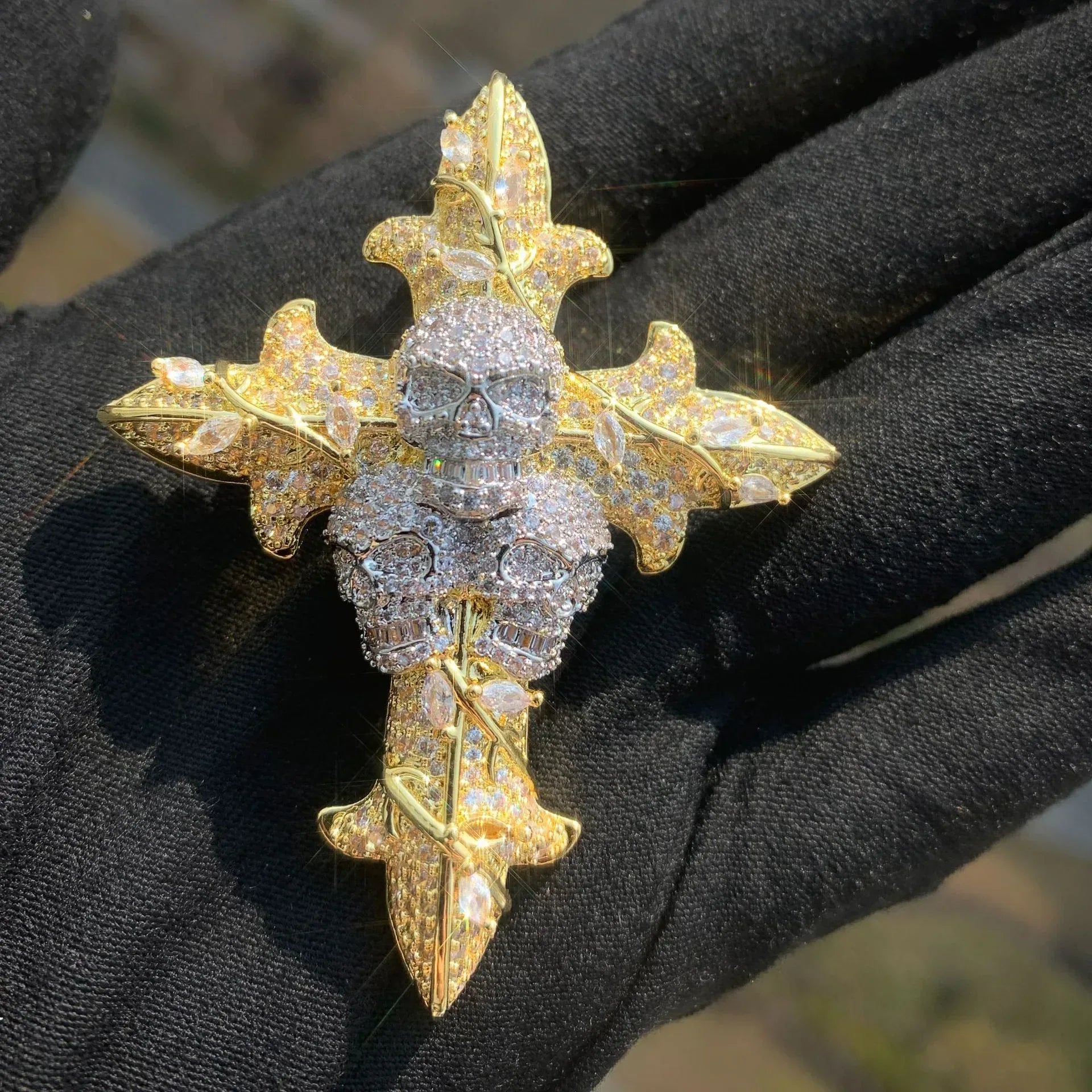 Iced Out Skull Cross Pendant Necklace – Hip Hop CZ - CaratixJewelry