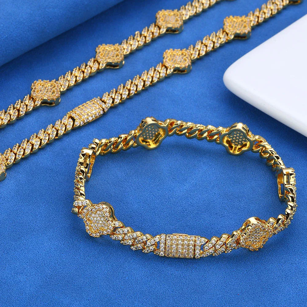 6mm S925 Sterling Silver Moissanite Clover Cuban Bracelet | VVS Moissanite Handpiece | Elite Rapper Chain Style | Caratix - CaratixJewelry
