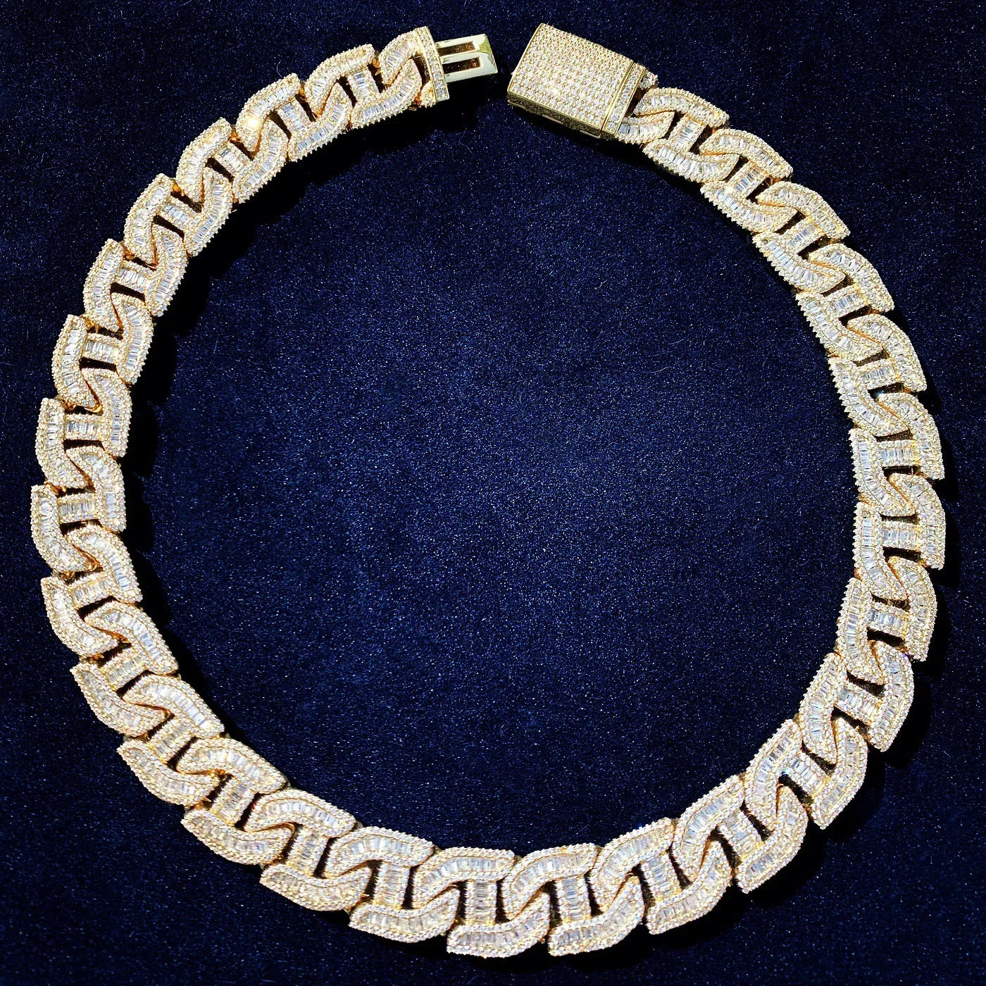 16mm Iced Out Irregular Cuban Chain Zircon Necklace - CaratixJewelry