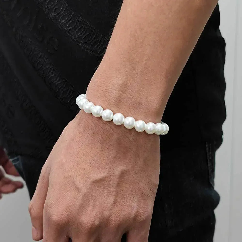 8mm Pearl Bracelet for Women, Luxury Hip Hop Design | Caratix Jewelry - CaratixJewelry