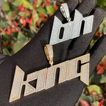 Luxury Font VVS Iced Out Personalized Custom Name Necklace Pendant - Premium Custom Jewelry - CaratixJewelry