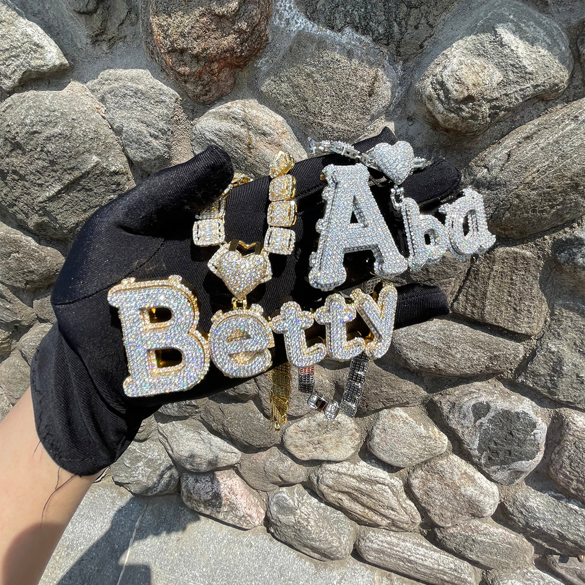 Collar con colgante personalizado con nombre y forma de corazón brillante y encantador