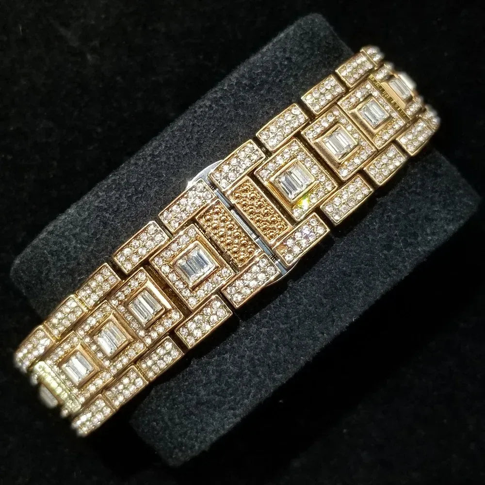 Luxury Day Date Iced Out Watch for Men | Hip Hop Rap Singer Wristwatch | West Coast Street Style Bling Jewelry Clock | Quartz Watch | Caratix - CaratixJewelry