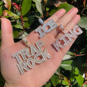 Minimal VVS Iced Out Personalized Custom Name Necklace Pendant - Luxury Custom Jewelry - CaratixJewelry