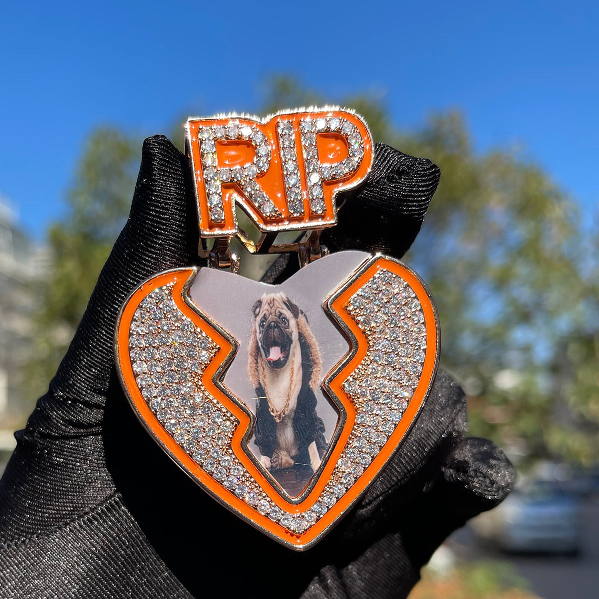 Broken Heart RIP Glow-in-the-Dark Custom Photo Pendant Necklace – Iced Out Hip Hop Jewelry