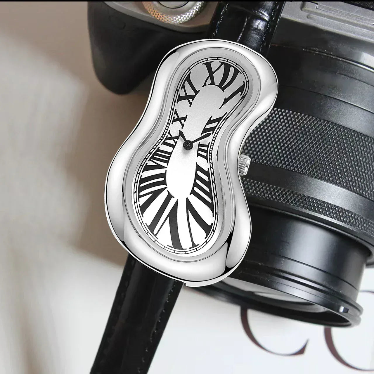 Luxury Twisted Design Men's Watch | Y2K Retro Irregular Shape Iced Out Watch | 2026 New Niche Personalized Quartz Clock | Ins Style | Caratix - CaratixJewelry