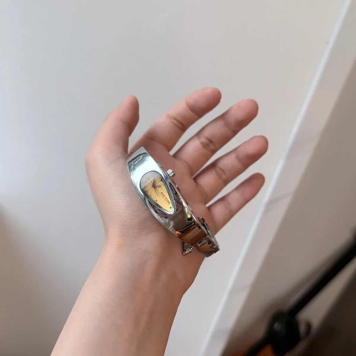 Teardrop Bracelet Watch for Women | Millennium Wind Light Luxury Iced Out Watch | Senior Sense Antique Quartz Clock | Female Couple Gift | Caratix - CaratixJewelry