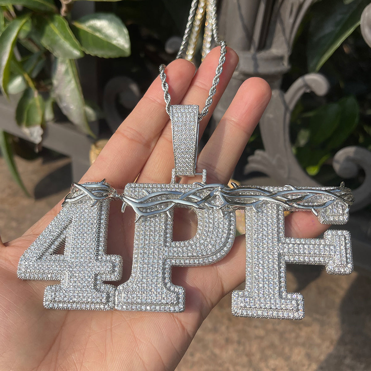 Thorn Crown Edition Iced Out Personalized Custom Name Necklace Pendant - Luxury Custom Jewelry